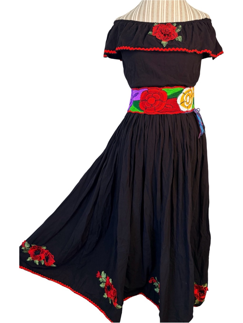 Vintage MEXICANA Oaxaca Embroidered Flower Off the Shoulder Dress With Belt~SM
